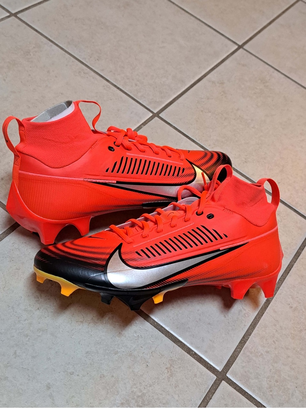NIKE VAPOR EDGE PRO 360 2 NFL PLAYER COMBINE PE CLEAT - SIZE 11.5